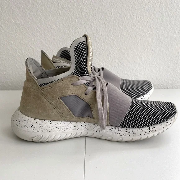 adidas gazelle silver green womens adidas Tubular Invader Strap 5 White